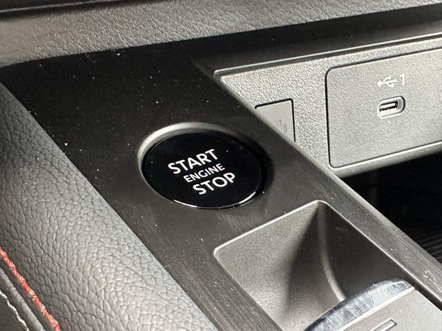 new 2025 Nissan Kicks car, priced at $28,163