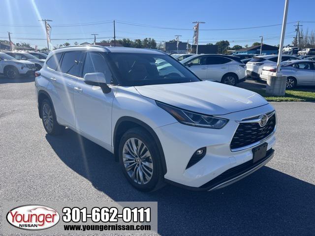 used 2021 Toyota Highlander car, priced at $36,275