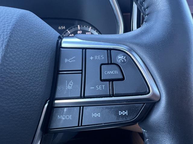 used 2021 Toyota Highlander car, priced at $36,275