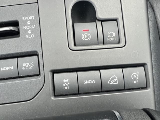 used 2021 Toyota Highlander car, priced at $33,800
