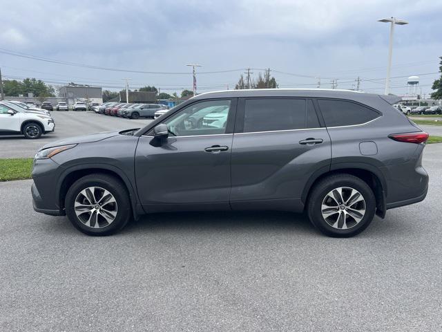 used 2021 Toyota Highlander car, priced at $33,800