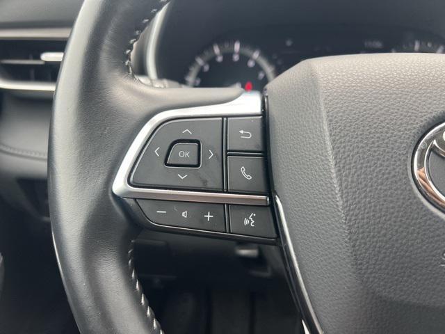 used 2021 Toyota Highlander car, priced at $33,800