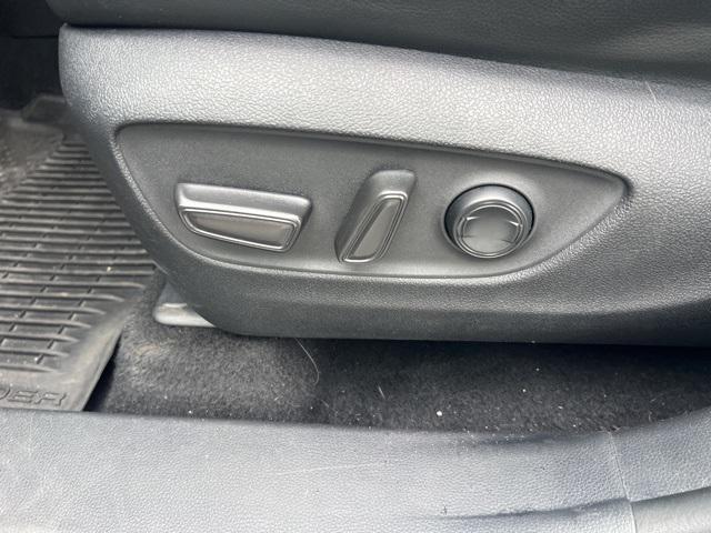 used 2021 Toyota Highlander car, priced at $33,800