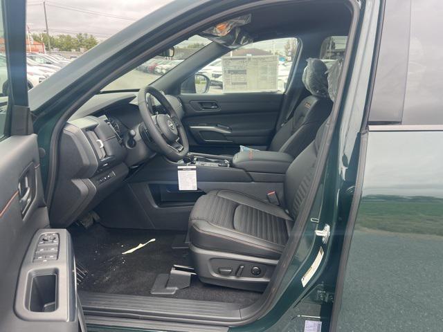 new 2025 Nissan Pathfinder car, priced at $37,187