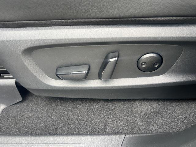 new 2025 Nissan Pathfinder car, priced at $37,187