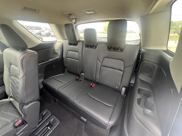 new 2025 Nissan Pathfinder car, priced at $45,817