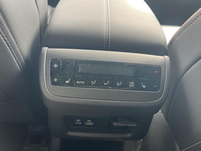 new 2025 Nissan Pathfinder car, priced at $45,817