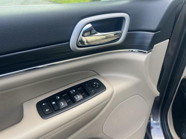 used 2020 Jeep Grand Cherokee car, priced at $22,950