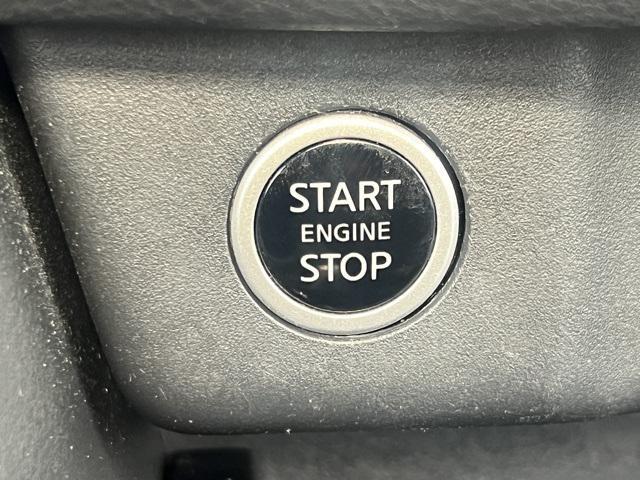 used 2022 Nissan Rogue car, priced at $19,307