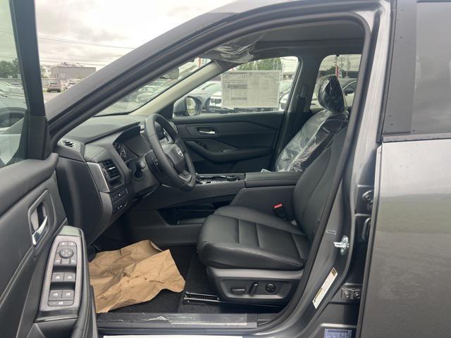 new 2025 Nissan Rogue car, priced at $32,182