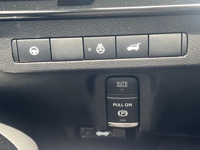 new 2025 Nissan Murano car, priced at $43,880