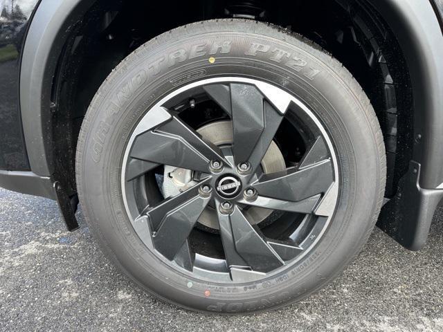 new 2025 Nissan Rogue car, priced at $32,648