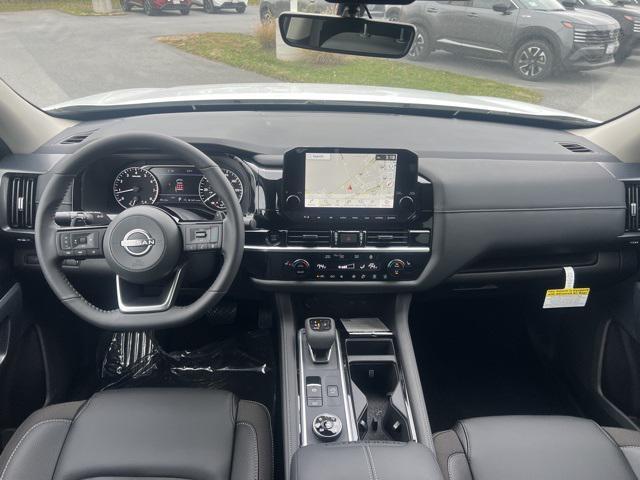 new 2025 Nissan Pathfinder car, priced at $37,841