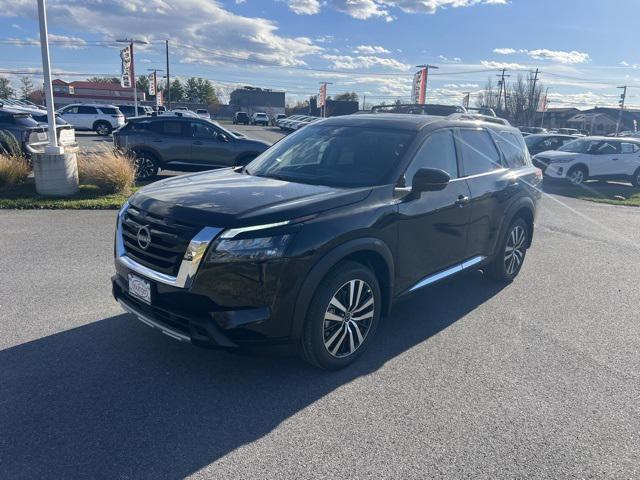 new 2025 Nissan Pathfinder car, priced at $43,631