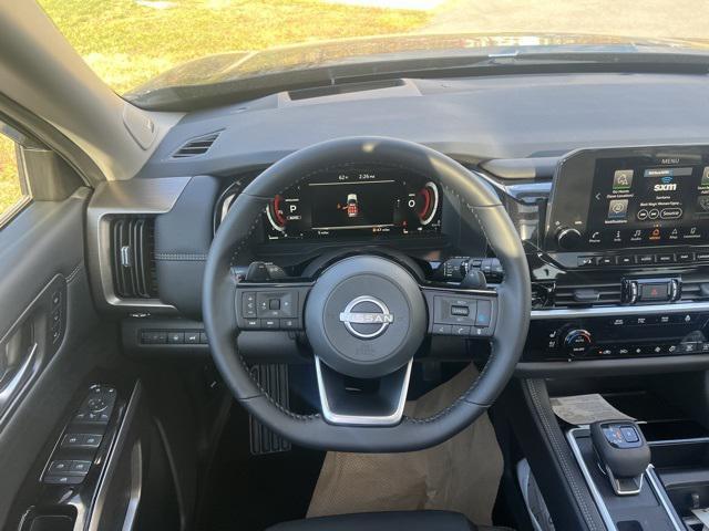 new 2025 Nissan Pathfinder car, priced at $43,631