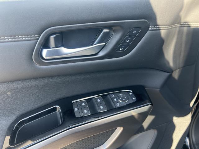 new 2025 Nissan Pathfinder car, priced at $43,631