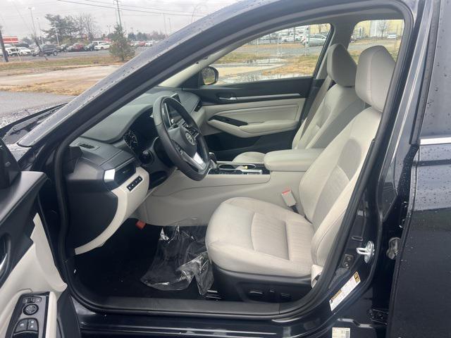 used 2022 Nissan Altima car, priced at $19,000