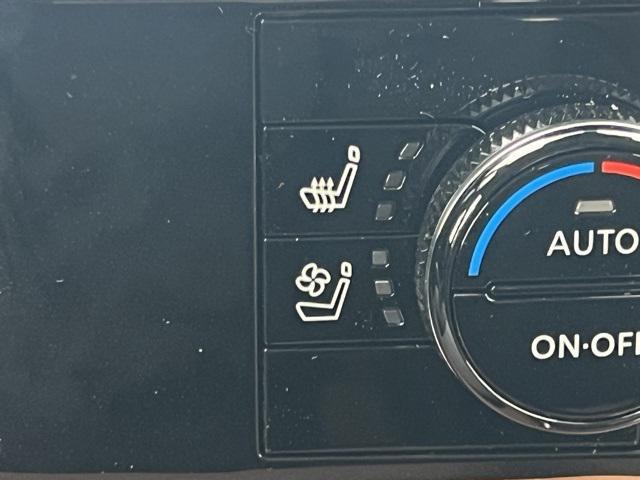 new 2025 Nissan Pathfinder car, priced at $44,468