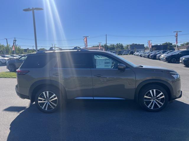 new 2024 Nissan Pathfinder car, priced at $44,970