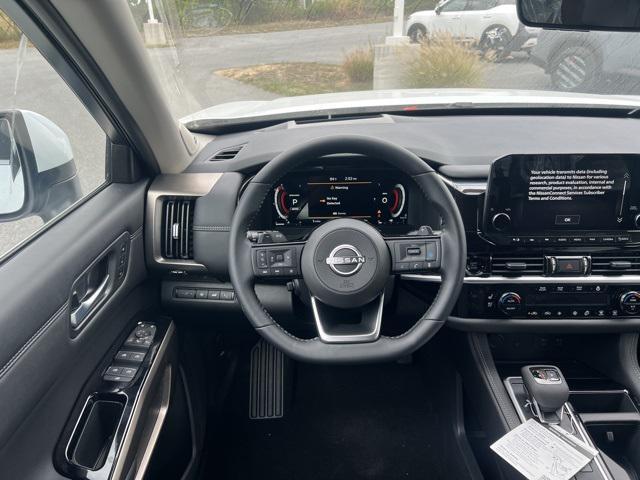 new 2025 Nissan Pathfinder car, priced at $50,018