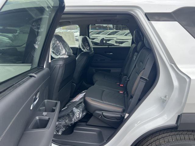 new 2025 Nissan Pathfinder car, priced at $50,018