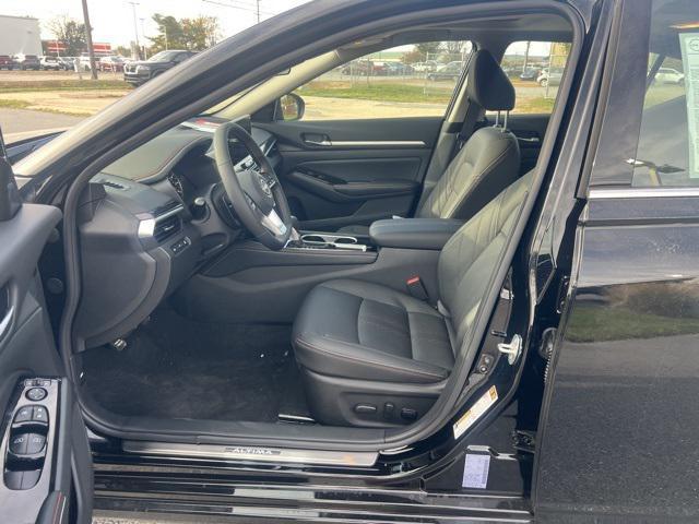 new 2025 Nissan Altima car, priced at $32,403