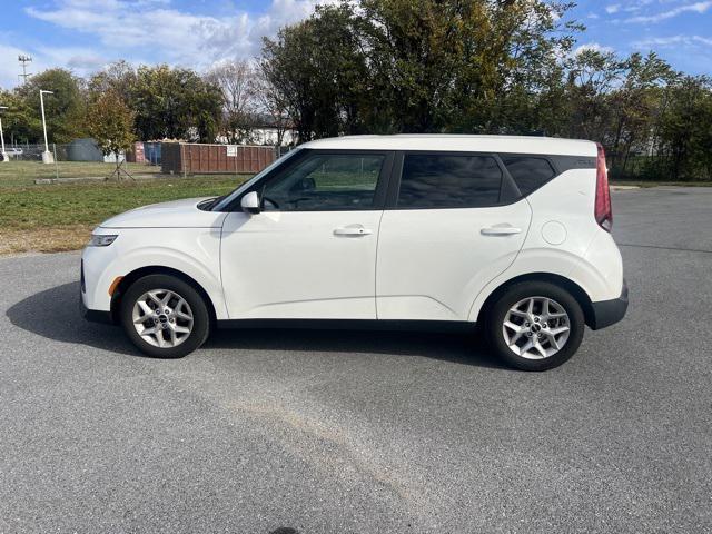 used 2022 Kia Soul car, priced at $15,500