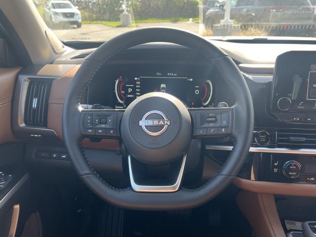 new 2025 Nissan Pathfinder car, priced at $46,673