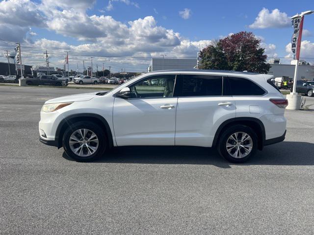 used 2015 Toyota Highlander car, priced at $17,600