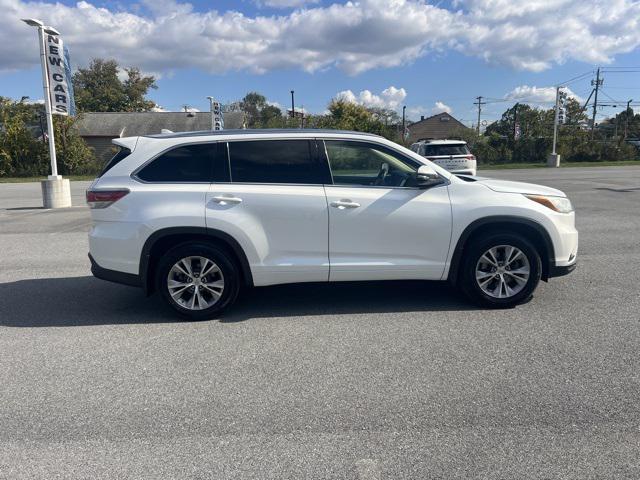 used 2015 Toyota Highlander car, priced at $17,600