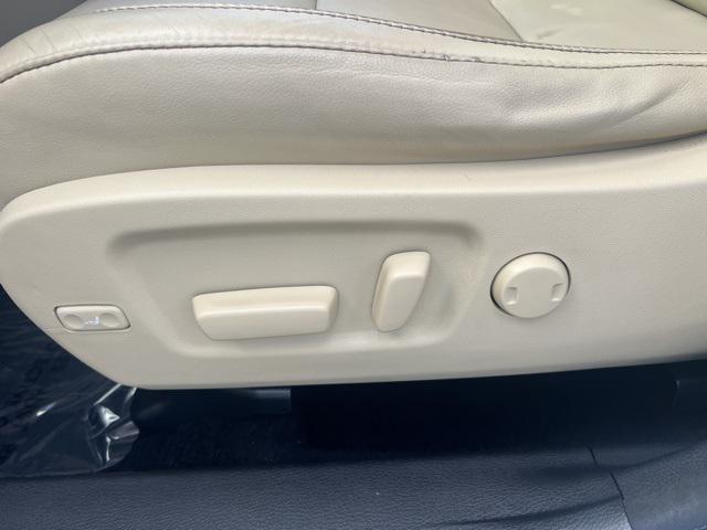 used 2015 Toyota Highlander car, priced at $17,600