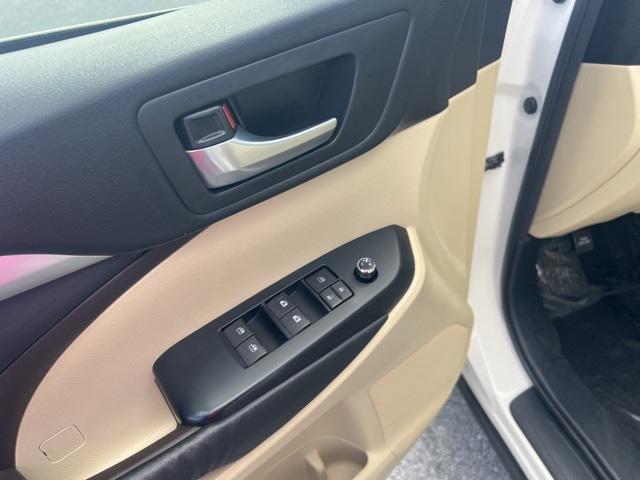 used 2015 Toyota Highlander car, priced at $17,600