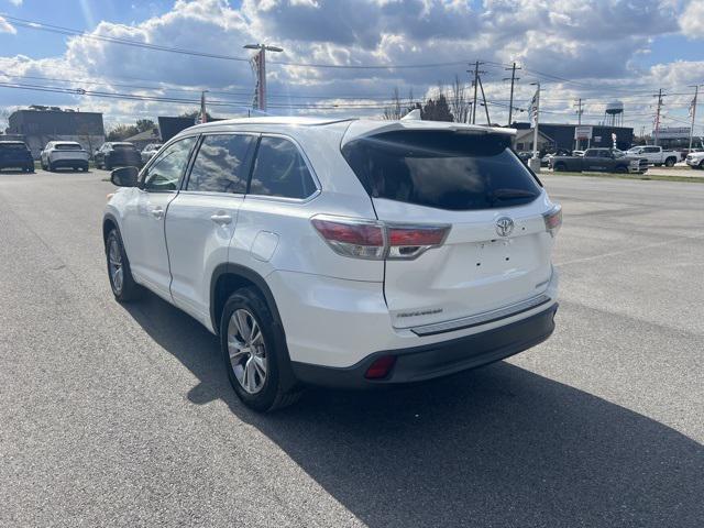 used 2015 Toyota Highlander car, priced at $17,600