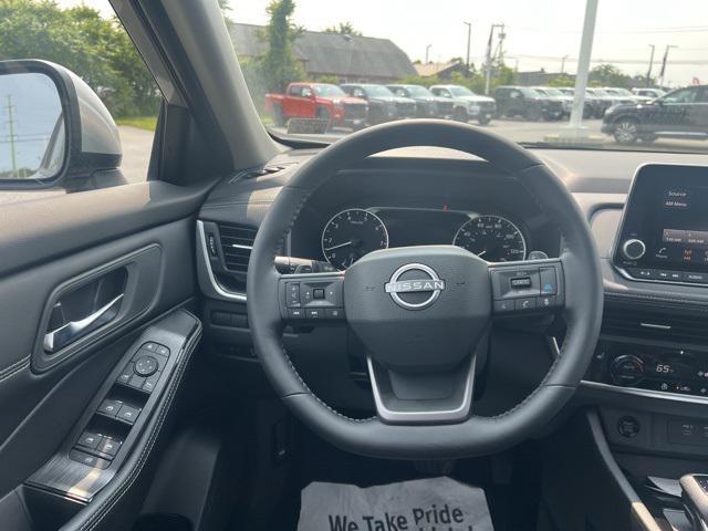 new 2025 Nissan Rogue car, priced at $32,922