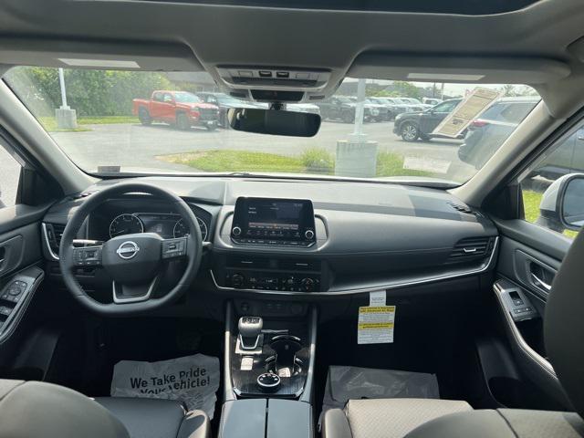 new 2025 Nissan Rogue car, priced at $32,922