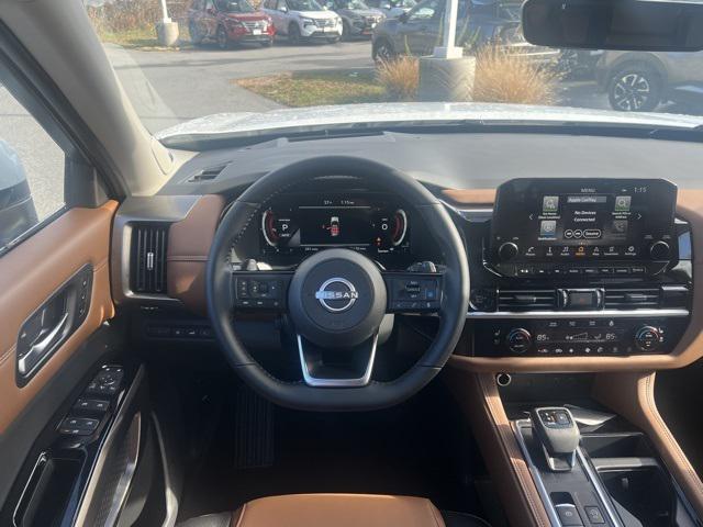 new 2025 Nissan Pathfinder car, priced at $43,835