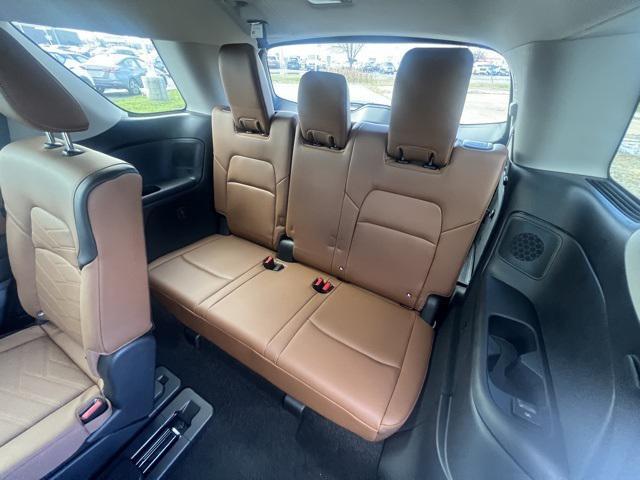 new 2025 Nissan Pathfinder car, priced at $43,835