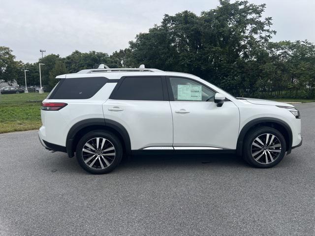 new 2025 Nissan Pathfinder car, priced at $44,732