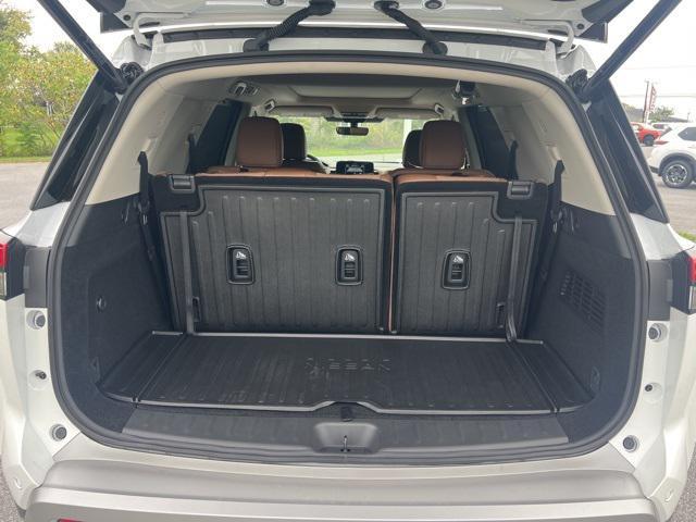 new 2025 Nissan Pathfinder car, priced at $44,732