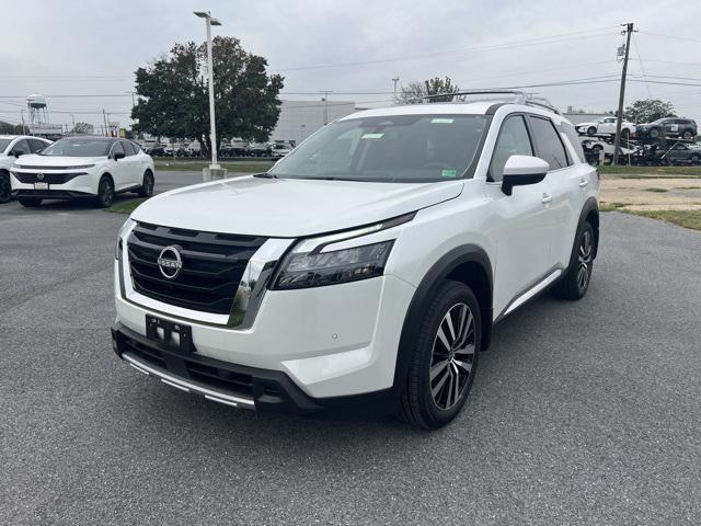 new 2025 Nissan Pathfinder car, priced at $44,732