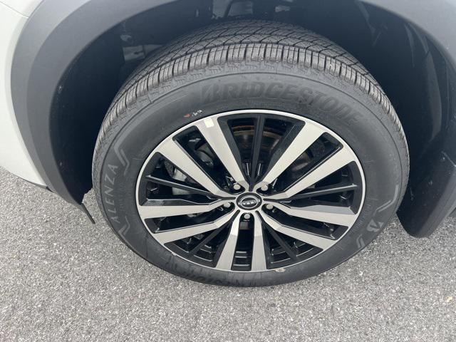 new 2025 Nissan Pathfinder car, priced at $44,732
