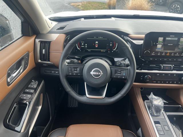 new 2025 Nissan Pathfinder car, priced at $45,313
