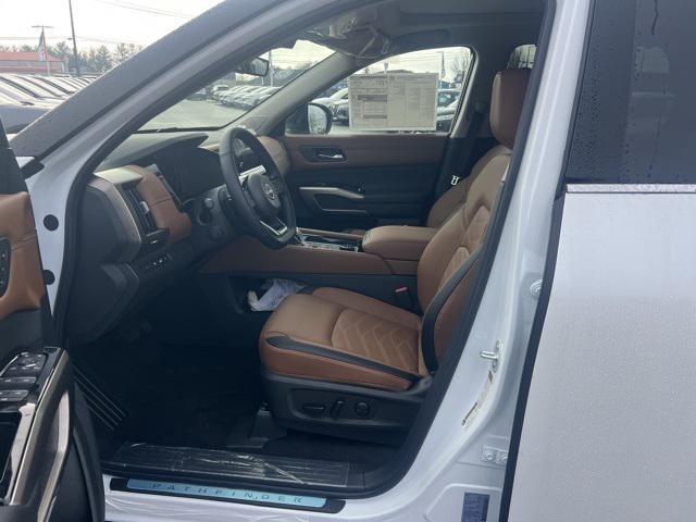 new 2025 Nissan Pathfinder car, priced at $45,313