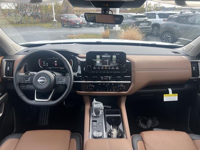 new 2025 Nissan Pathfinder car, priced at $45,313