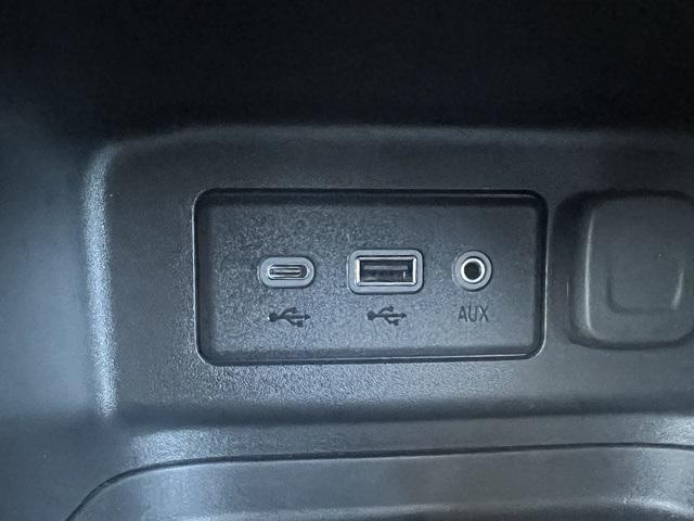 used 2022 Chevrolet Equinox car, priced at $22,850