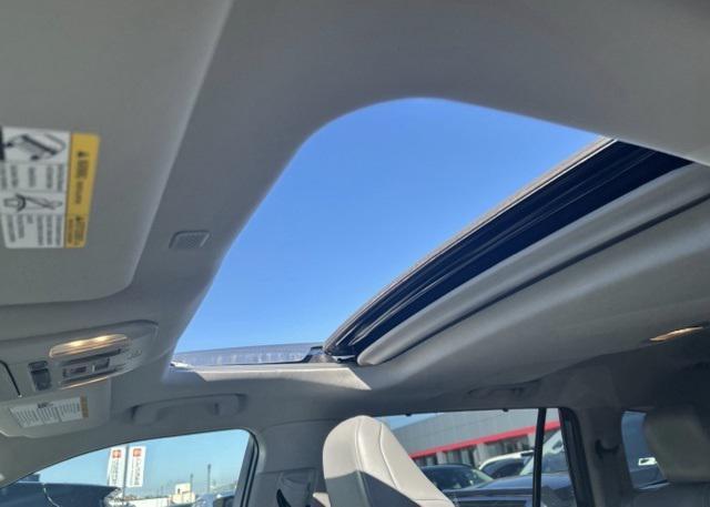 used 2021 Toyota Highlander car, priced at $33,000