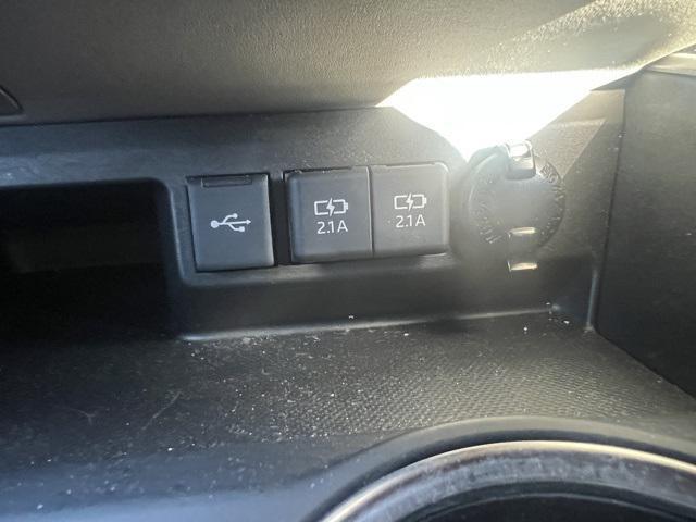 used 2021 Toyota Highlander car, priced at $33,000