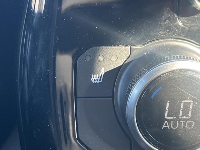 used 2021 Toyota Highlander car, priced at $33,000