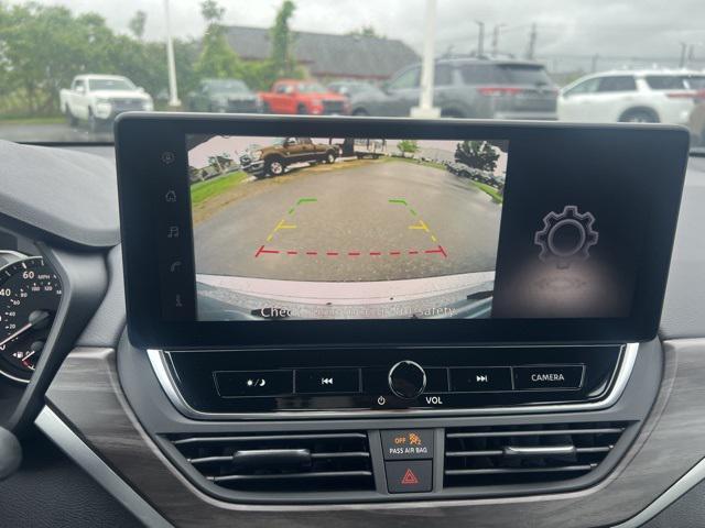 new 2025 Nissan Altima car, priced at $27,928