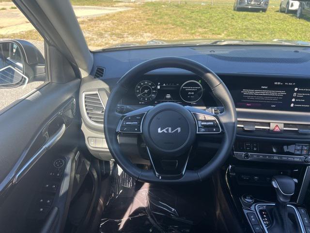 used 2024 Kia Seltos car, priced at $24,200